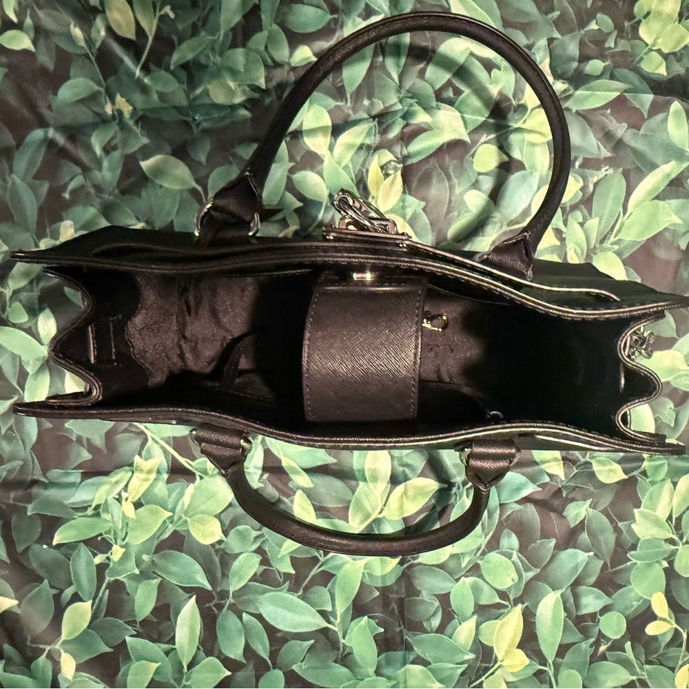 CLEARANCE: Michael Kors Medium Satchel W/ Tupac Small TShirt: TrustNobody Bundle - Picture 9 of 13